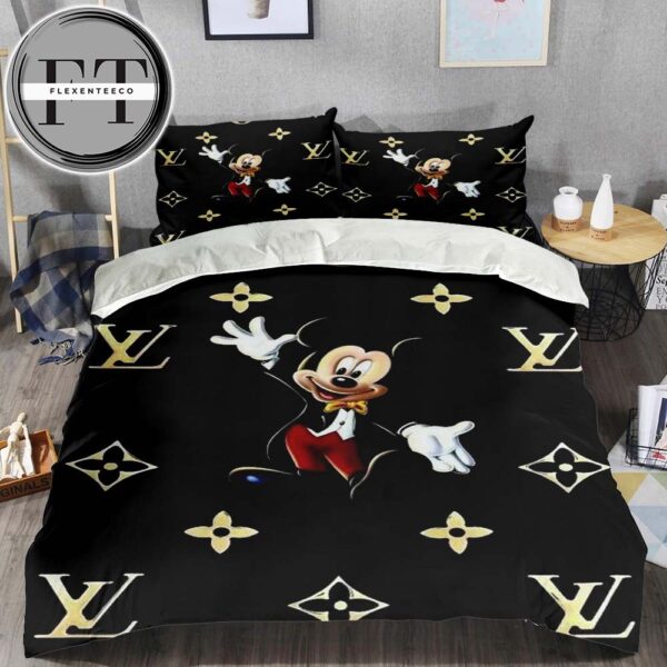 Luxury Louis Vuitton With Mickey Mouse Middle In Black Monogram Background Bedding Set