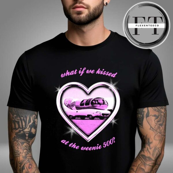 Paradise Of Flowers Kissin At The Race Unisex T-Shirt